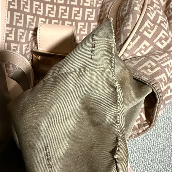 Fendi Zucchino Blush Beige Pink Shoulder Bag - Picture 16 of 17